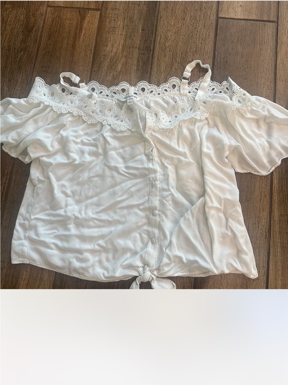 Davi n Dani White Off-Shoulder Lace Trim Button Front Top